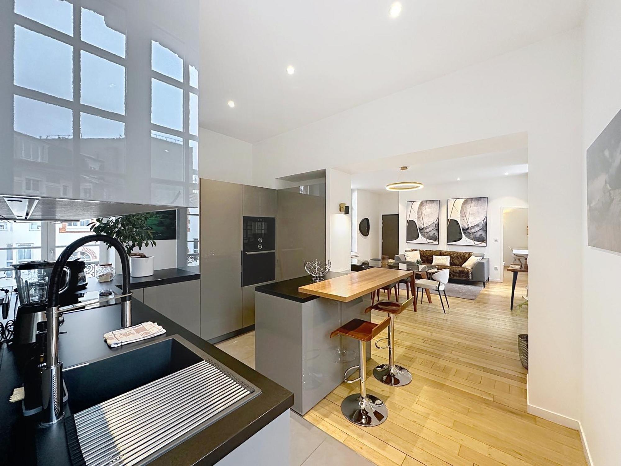 Apartment So Guest- Luxueux Appartement, Ancienne Maison De Champagne Proche Cathedrale